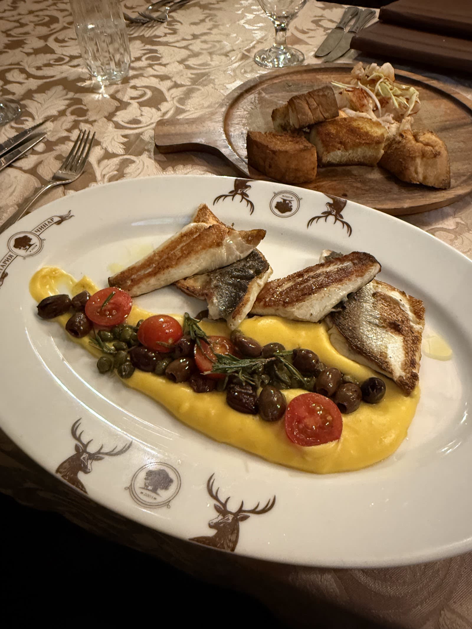Restaurant "Staria Chinar" 4