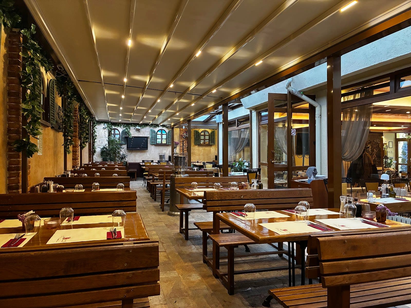 Pizzeria "Olio D'Oliva" 2