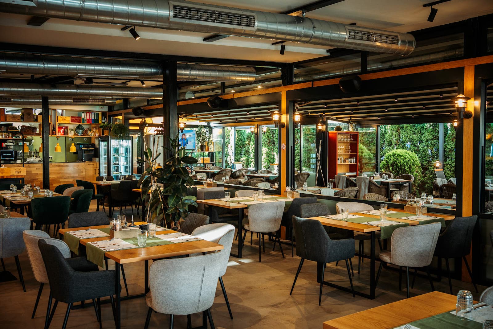 MALDON restaurant