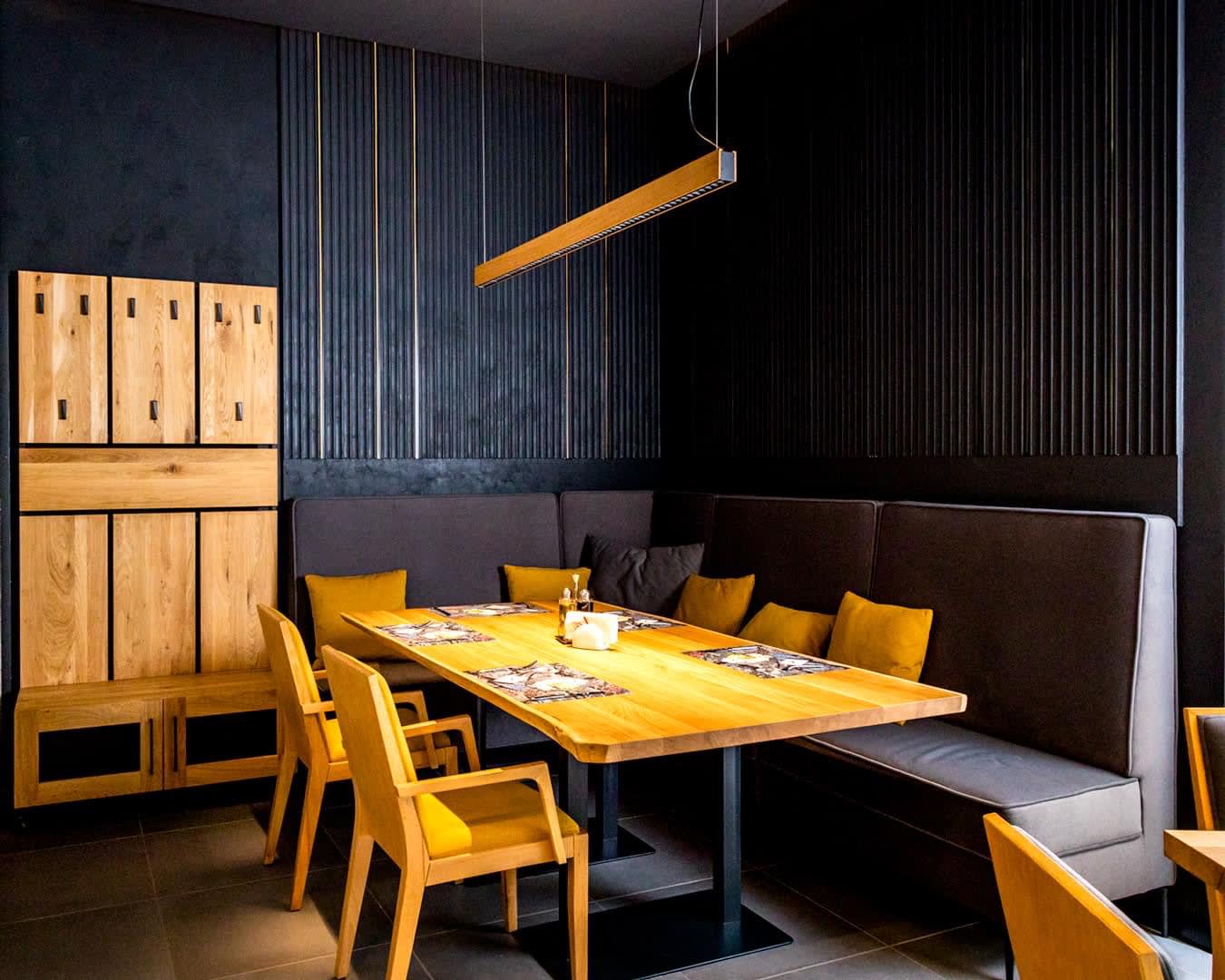Plate Bar & Restaurant 4