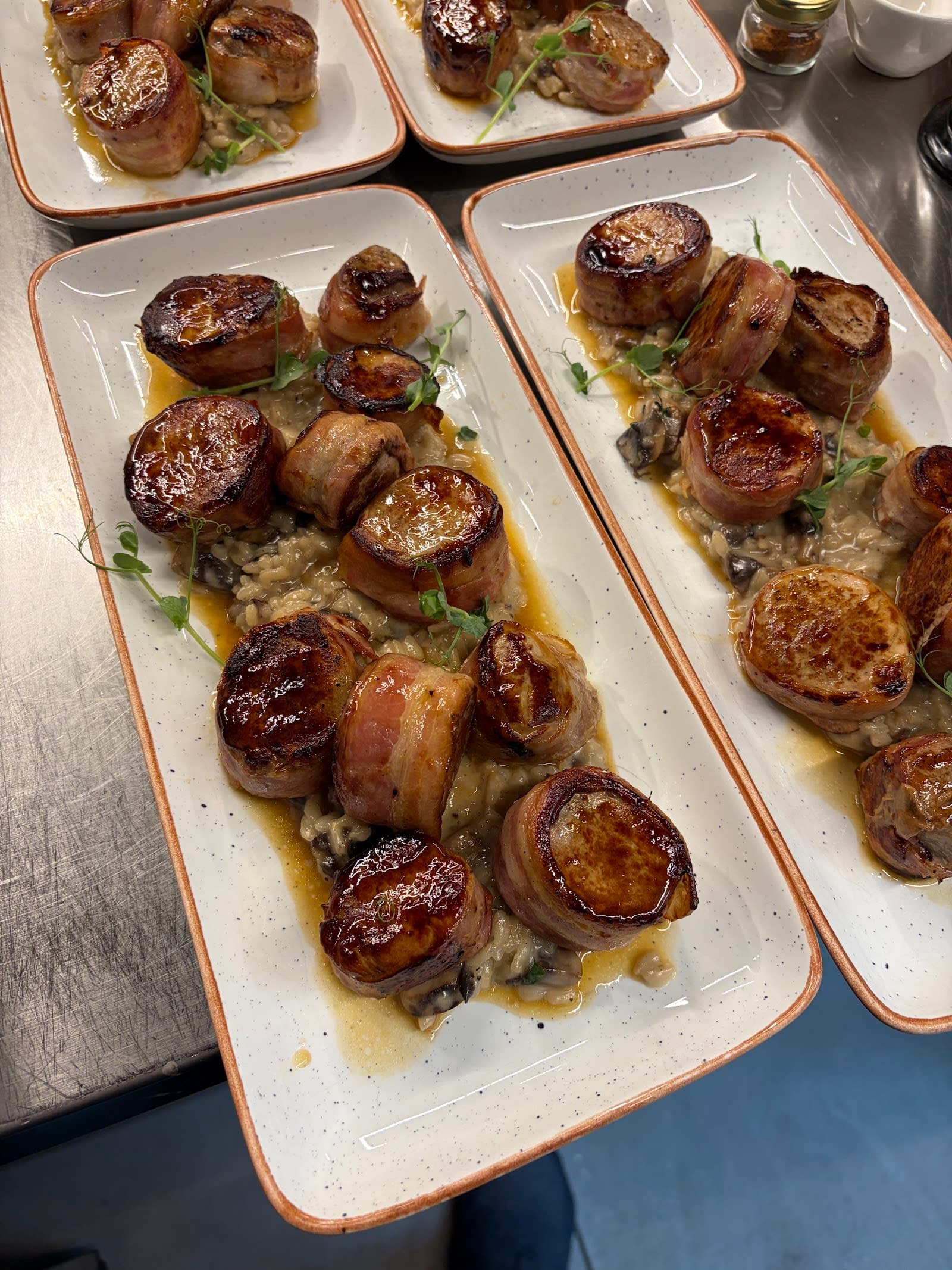 Plate Bar & Restaurant 5