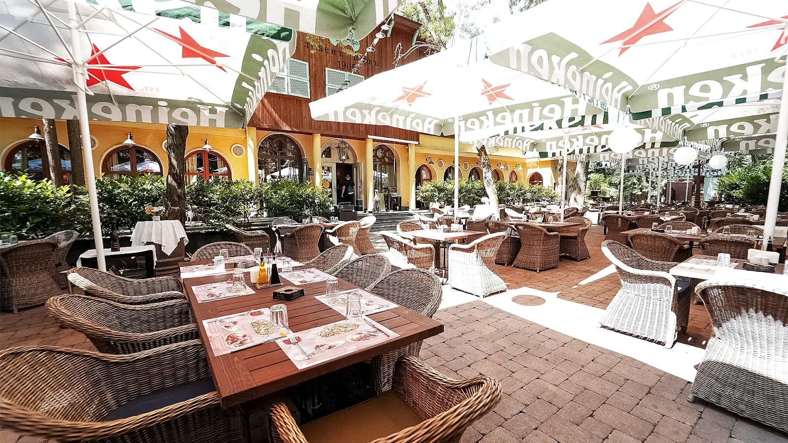 Restaurant Victoria Hunting Park