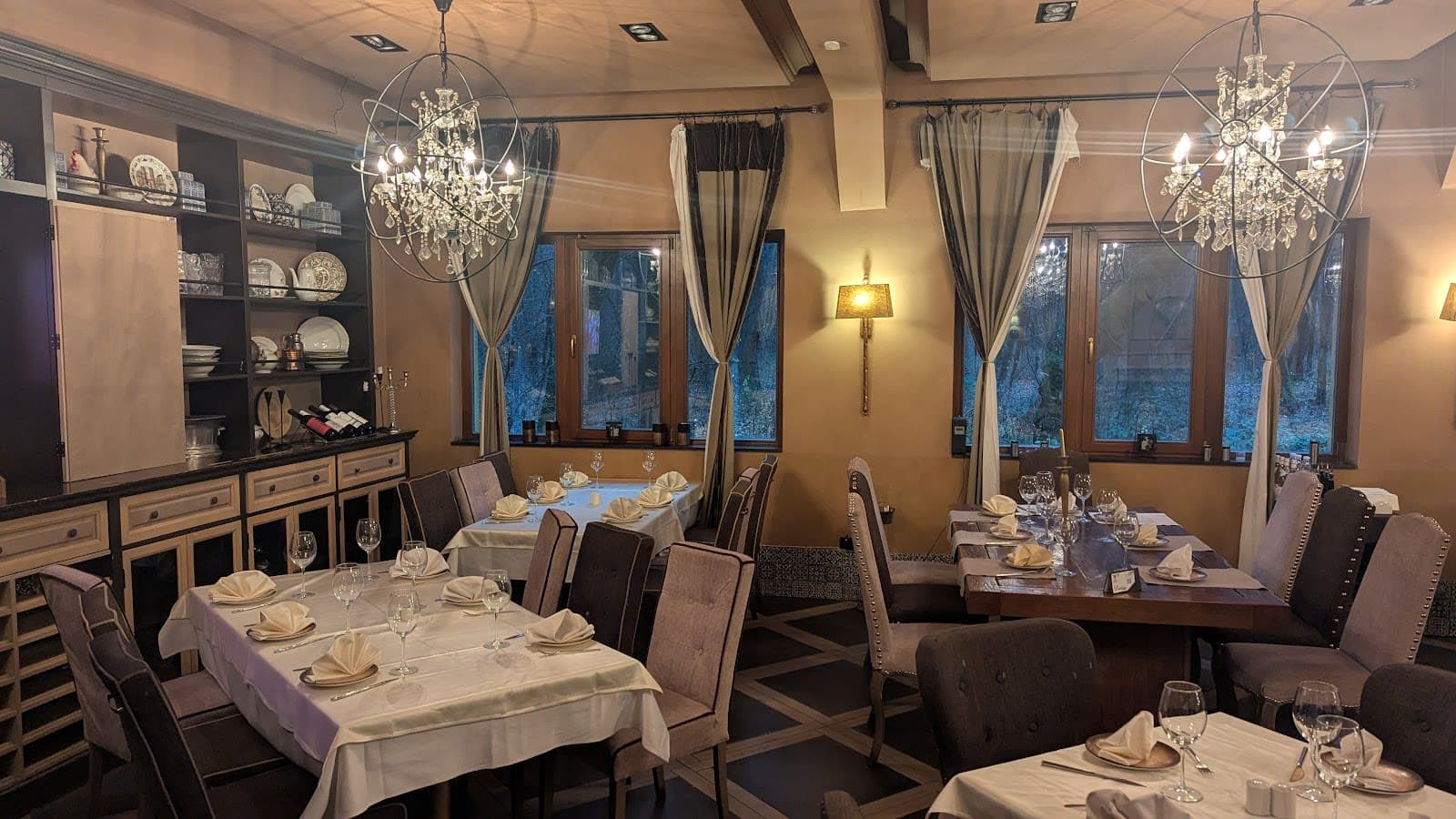 Restaurant Victoria Hunting Park 3